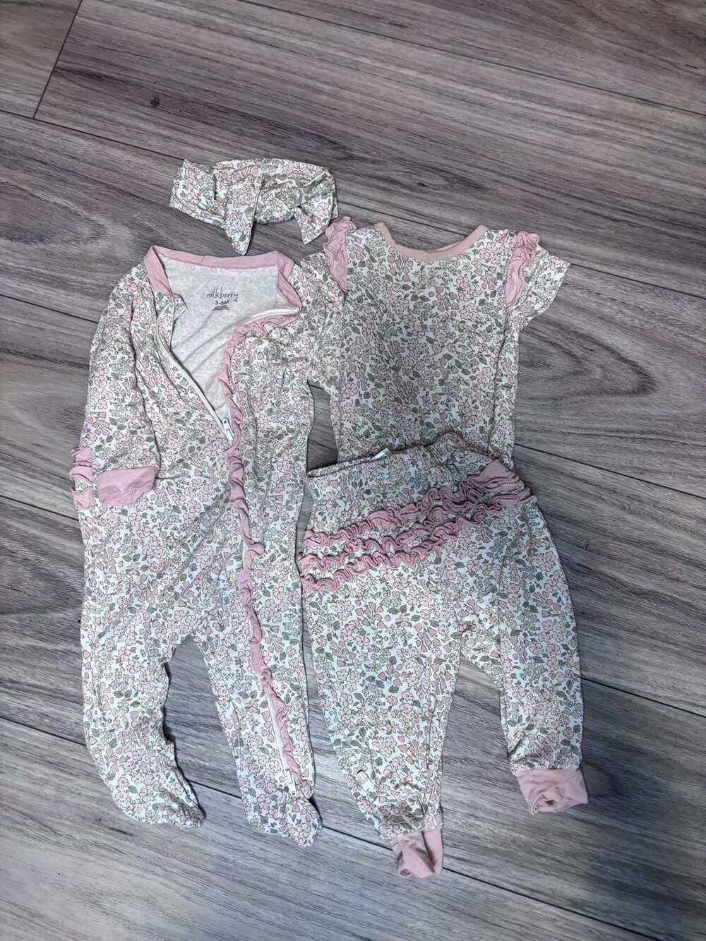 Milkberry Bamboo 3 Peice Sleepwear for Baby Girls Floral Pink Size 6-9 Months